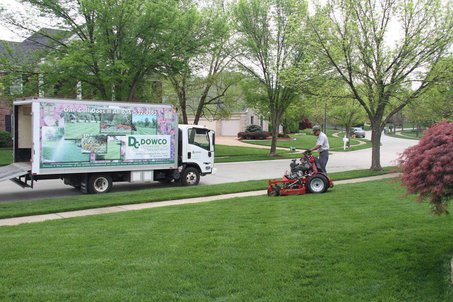 Lawn Mowing Service St. Louis MO